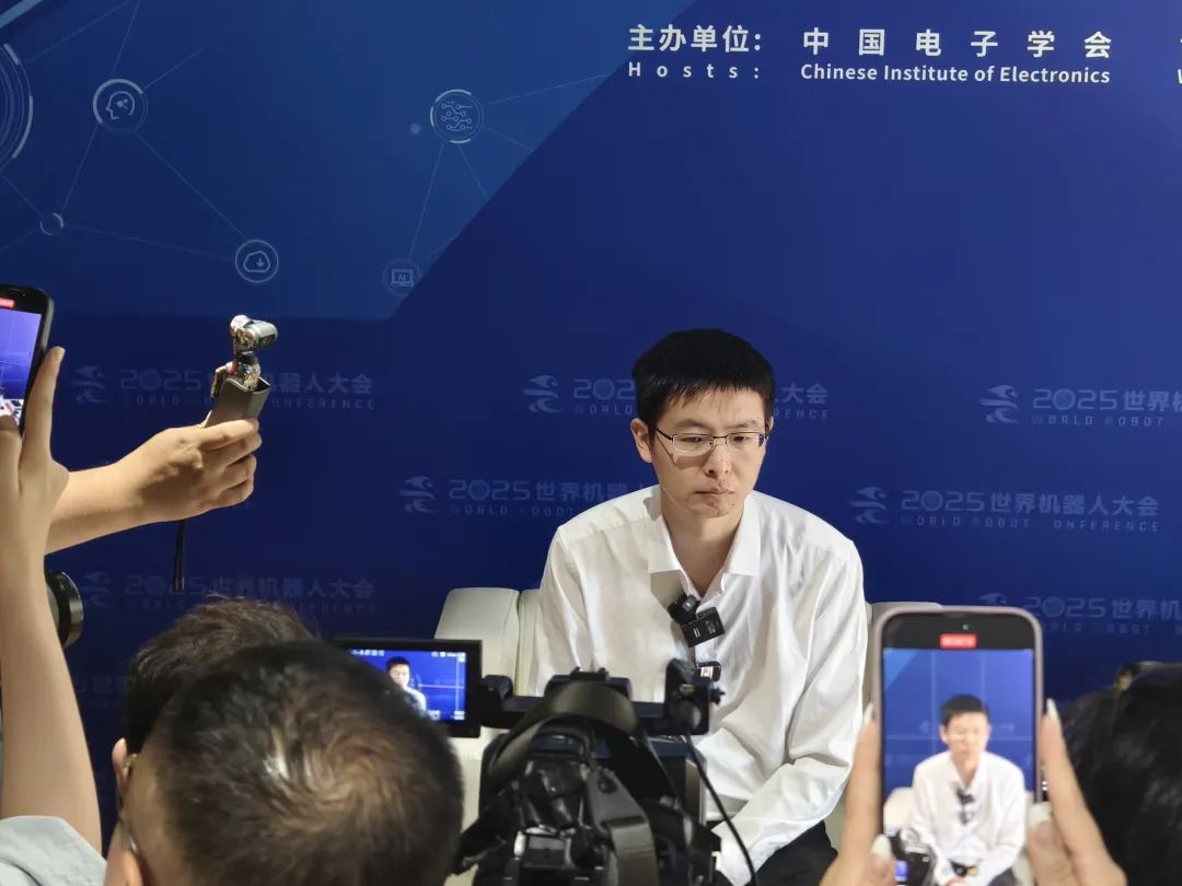 聊模型的王兴兴