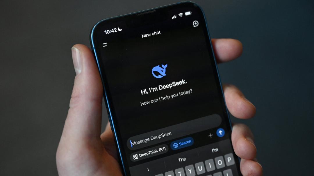 DeepSeek最新发文，V3/R1训练细节全公开，信息量巨大
