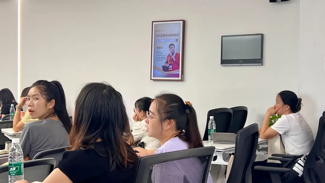 人工智能生成的课程：我们应该信任AI所生成的课程内容的科学性和可靠性啊？