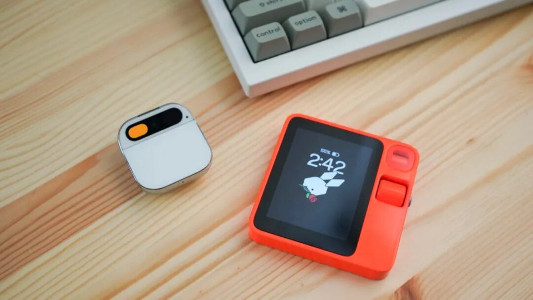 OpenAI 多款硬件首次曝光,疯狂挖角苹果硬件骨干,最快明年发布