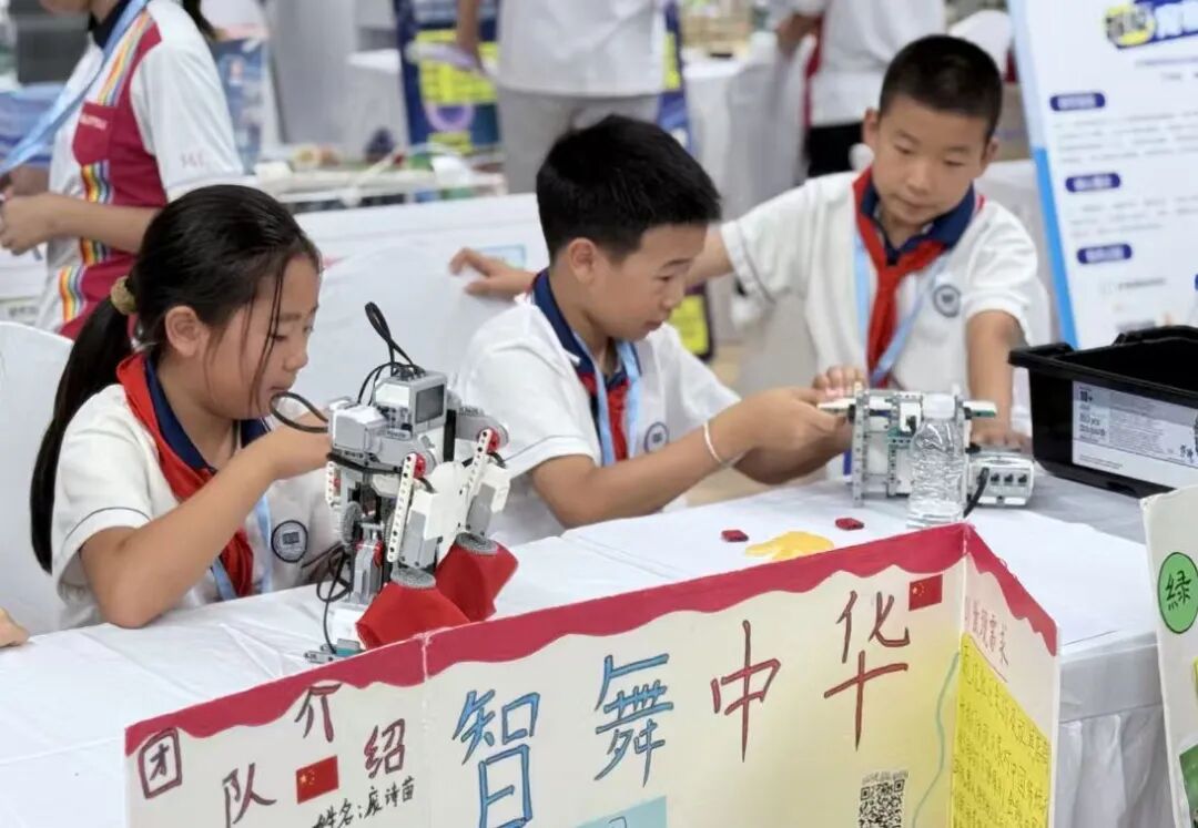 现代教育报 | 北京中小学AI通识课如何有用又有趣?权威专家详解——