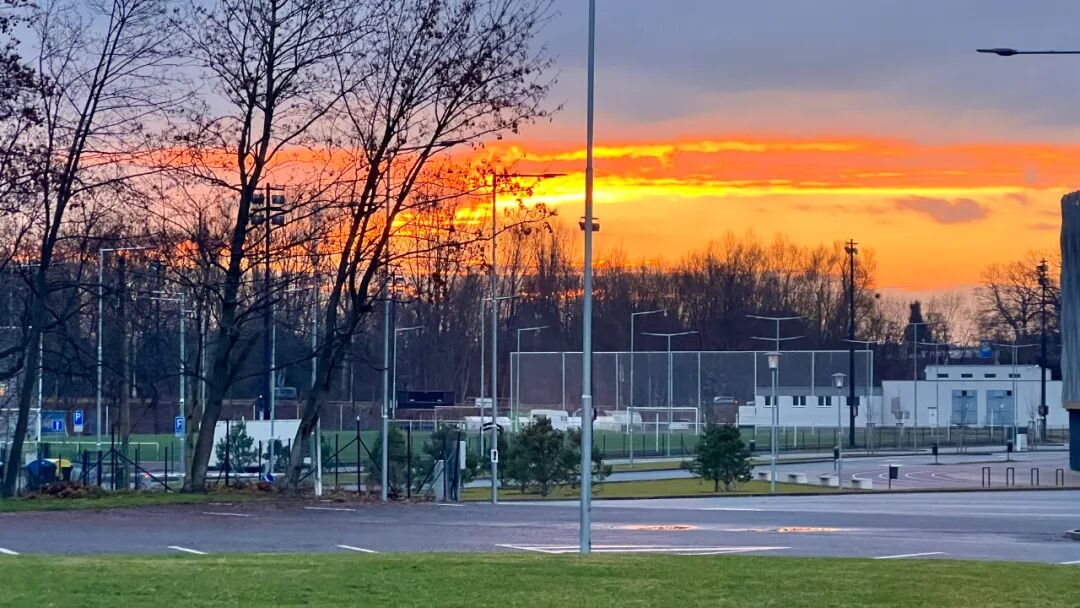 英国第一个“无教师讲授课堂”运行的怎么样？