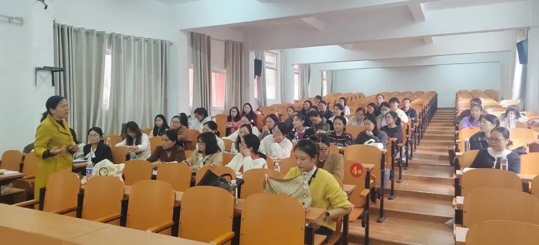 同课放异彩，异构促融合｜上高县2025-2026学年度上学期基础教育协同提质“名师工作室送教送研下乡”活动小结(高中英语）