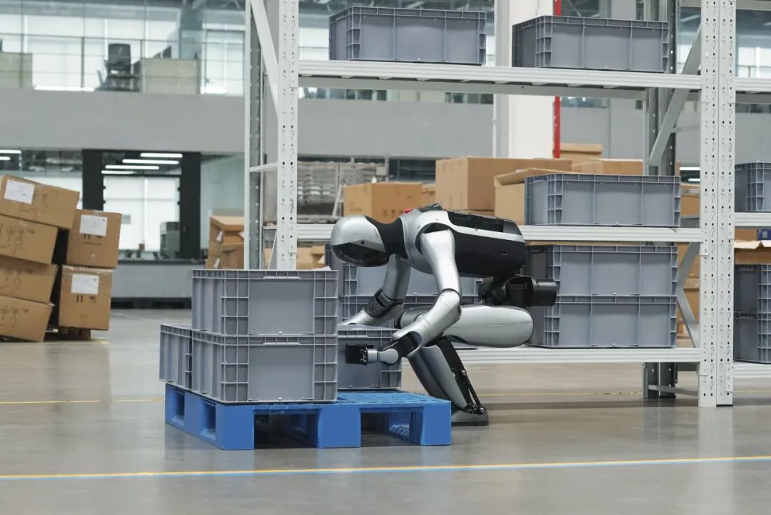 美国德州仪器与优必选达成战略合作，人形机器人 Walker S2“进厂打工”