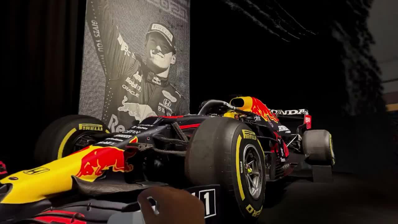 苹果开源 SHARP 模型，1 秒内 AI 让照片变 3D“活”起来